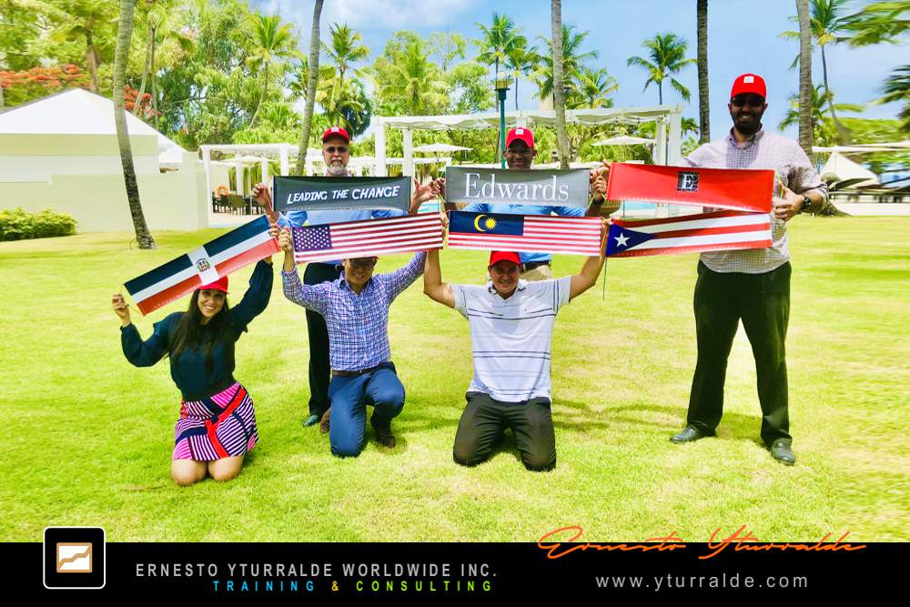 Actividad de Team Building en Costa Rica para fortalecer la comunicación, la confianza y la integración de equipos